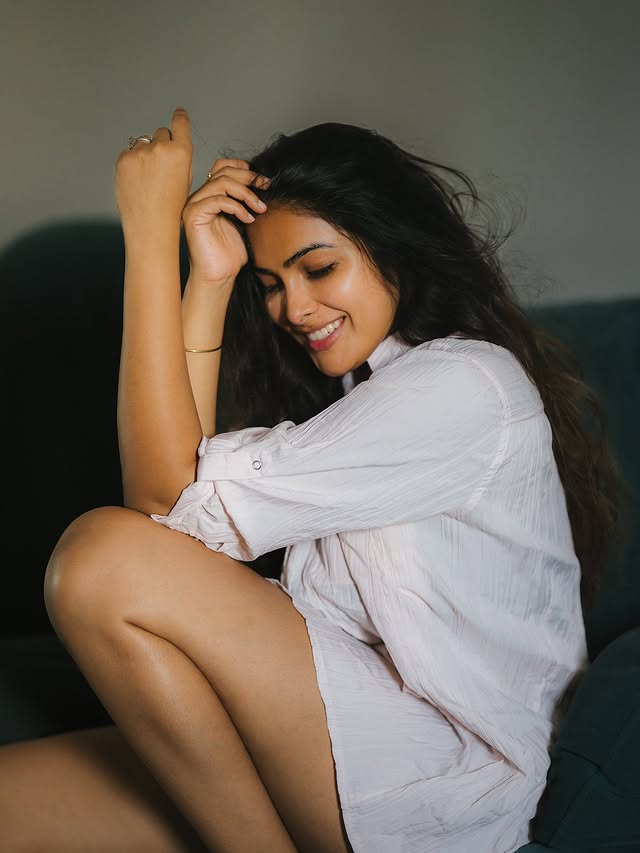 Actress Divi: From Big Boss to Pushpa 2 & GodFather - A Journey of Glamour and Dedication