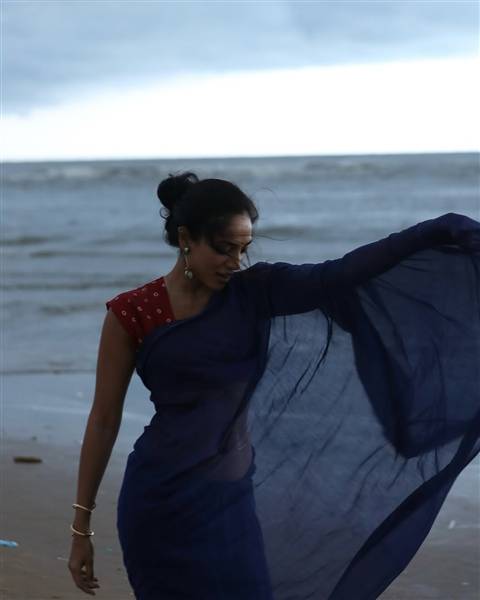 actress sobhita dhulipala