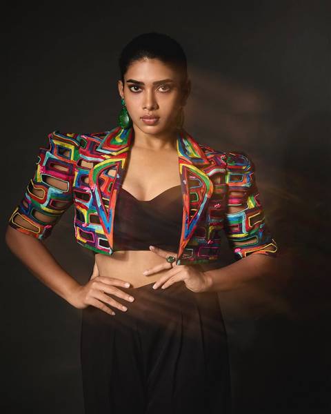 actress dushara vijayan