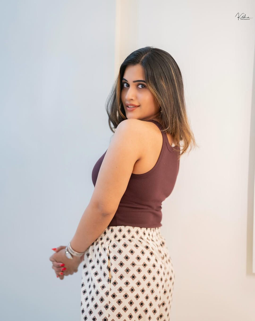 Anchor Sravanthi Chokkarapu Glamour Blast