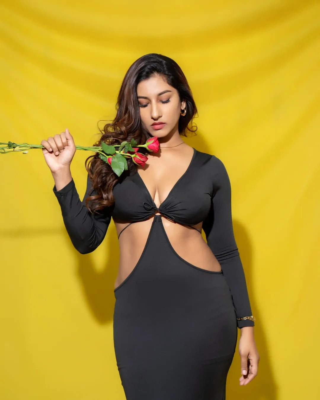 Anchor Vishnu Priya's Bold Photoshoot in Black Dress Goes Viral