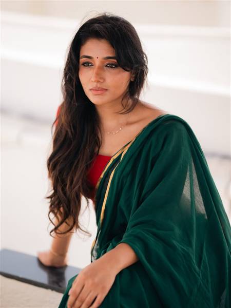 actress mirna menon