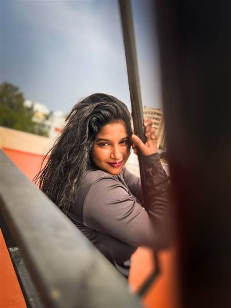 actress gabrella sellus