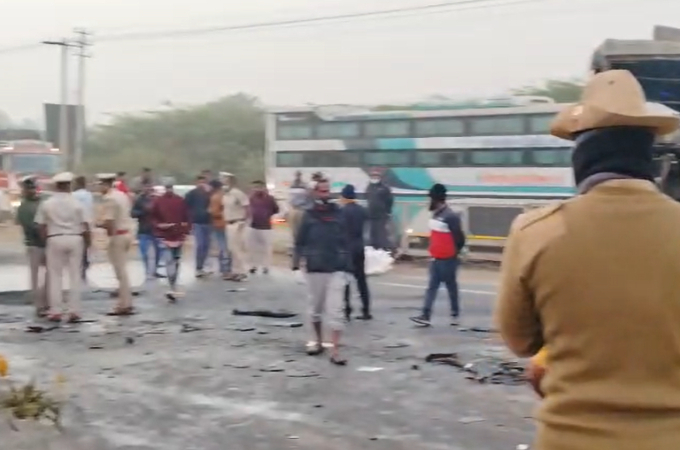 Chitradurga Tragedy Over 11 Passengers Killed as Sleeper Bus Catches Fire on NH-48 Near Hiriyur