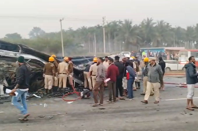 Chitradurga Tragedy Over 11 Passengers Killed as Sleeper Bus Catches Fire on NH-48 Near Hiriyur