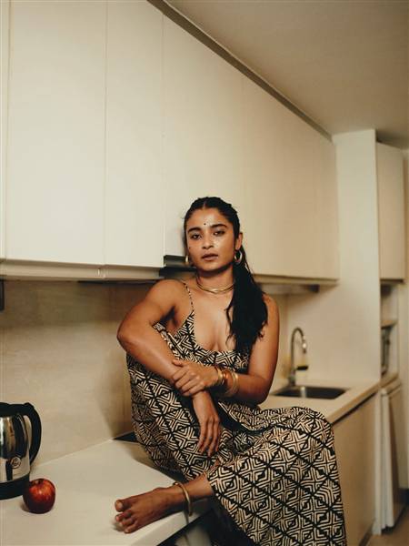 actress chaithra j achar