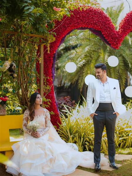 actress myna nandhini