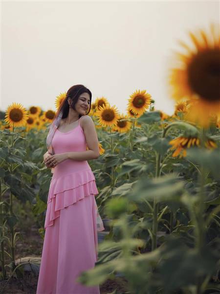 actress sanjana krishnamoorthy