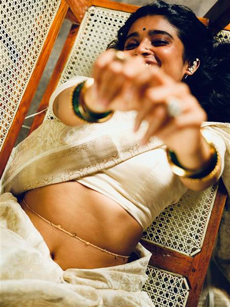 actress chaithra
