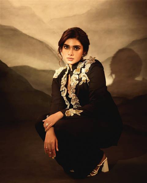 actress dushara vijayan