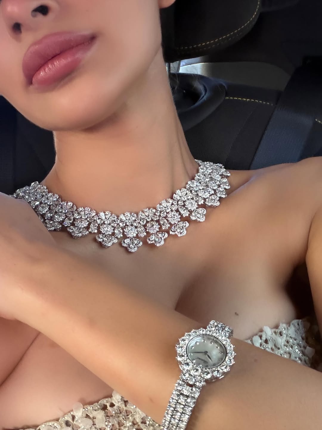 mouni roy