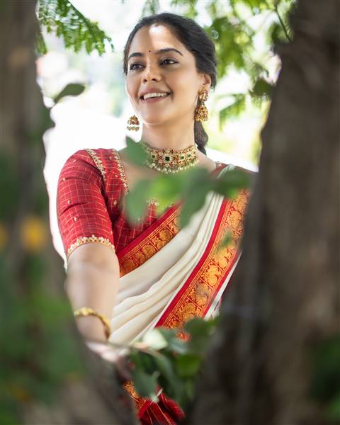 bindu madhavi