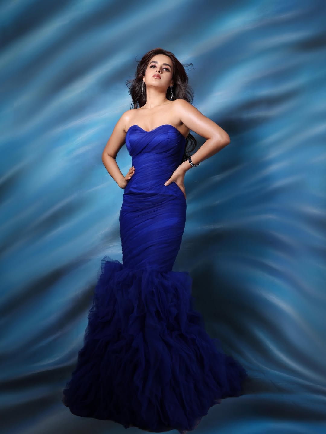 nidhi agarwal