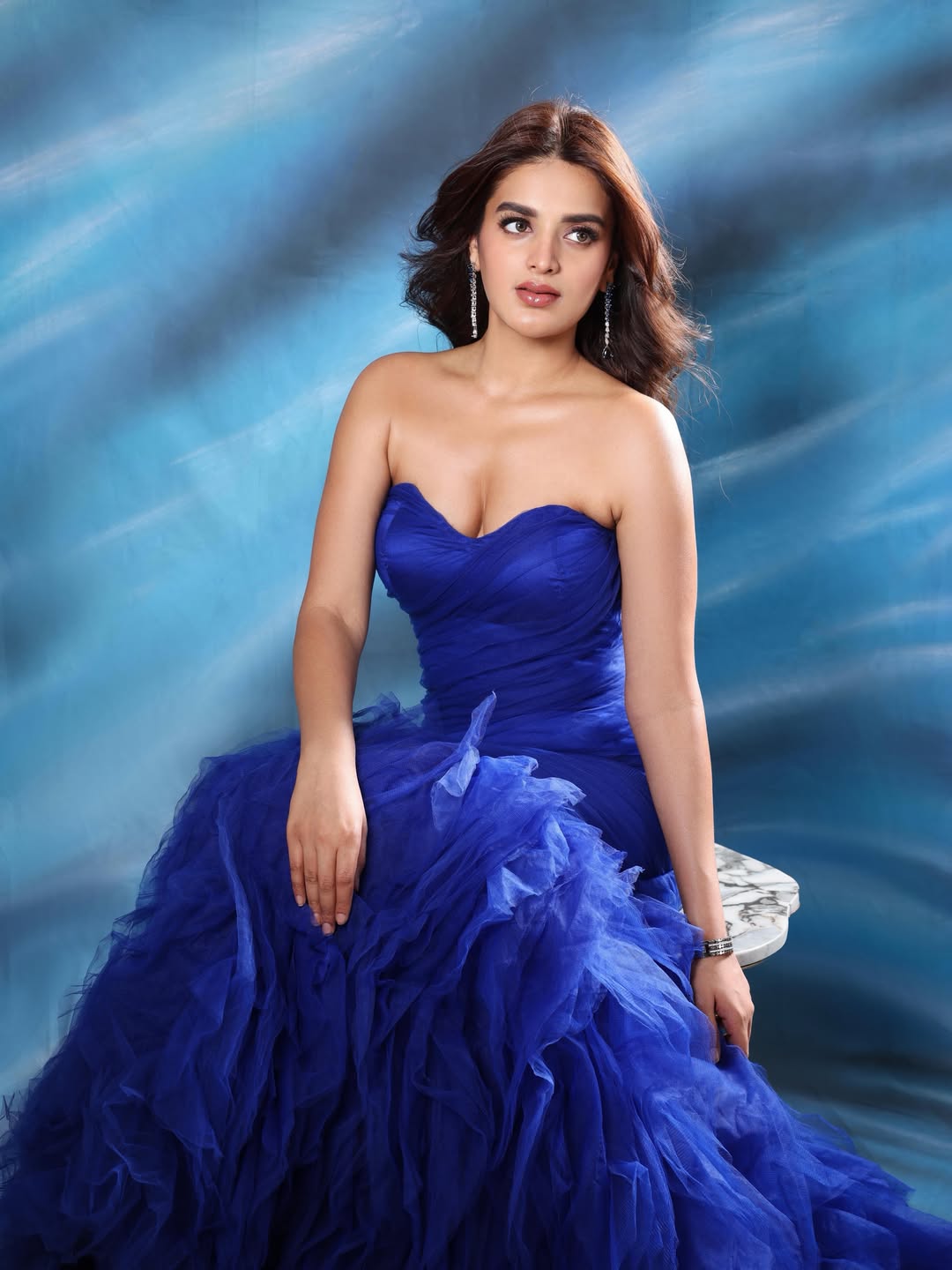 nidhi agarwal