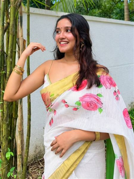 anikha surendran