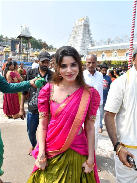 Divya bharath