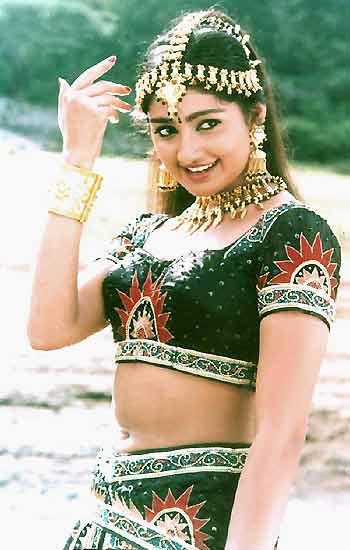 divya unni