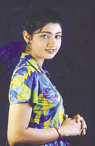 divya unni