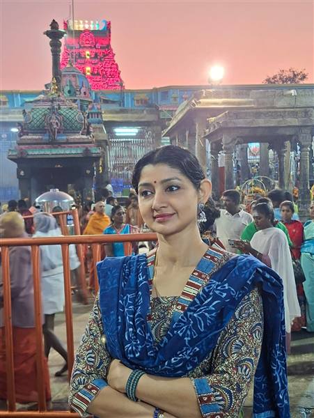 divya unni
