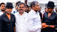 "பாடினதுக்கு கைது பண்ணுறாங்கய்யா!" அமைச்சர் வன்னி அரசுவிடம் பாடகர் வேடன் வேதனை.. பின்னணி சம்பவம்!