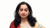 RN ரவி மகளின் அடடே விளக்கம்.. டாலருக்கு எதிராக 100ஐ தொட்ட ரூபாயின் மதிப்பு! வெறும் நம்பர்தானாம்