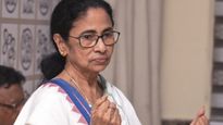 மம்தாவுக்கு மரண அடி.. உடையும் திரிணாமுல் காங்கிரஸ்? தீதீ-ஐ விட்டு செல்லும் 59 எம்எல்ஏக்கள்
