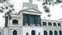 தமிழ்நாடு வரலாற்றில் இப்படி நடந்ததே இல்லை.. அமைச்சர்கள் அறையை எட்டி பார்த்தால்.. என்னங்க இது! 
