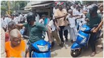 பொதுமக்களை தாக்கும் திமுகவினர்