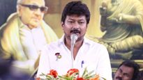கூடவே இருந்து.. சட்டசபையிலேயே எதிரிகளோடு கொஞ்சி குலாவுறாங்க! கொதித்தெழுந்த உதயநிதி ஸ்டாலின்! 