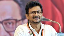 “காங்கிரஸை சேர்க்காதீங்கணா” என குரல் எழுப்பிய தொண்டர்.. உடனே உதயநிதி கொடுத்த ரியாக்‌ஷன்!