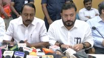 மிசா கைது.. விஜய் செய்த செயல்.. நடுவில் புகுந்த அமைச்சர் ஸ்ரீநாத்! கடைசியாக செங்கோட்டையன் தந்த பதில்