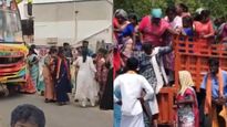 தாராபுரத்தில் விஜய் ரோடு ஷோ.. கூட்டத்தை காட்ட வெளியூர்களில் இருந்து  மக்களை அழைத்து வந்த தவெகவினர் 
