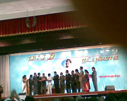 Bharathi Raja felicitaed in Abu Dhabi