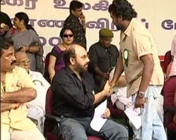 T﻿amil filmdom observes fast against Karnataka violence