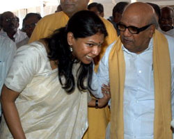 Kanimoli with Karunanidhi