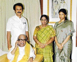 Karunanithi, M K Stalin, Rajathi Ammal and Kanimozhi