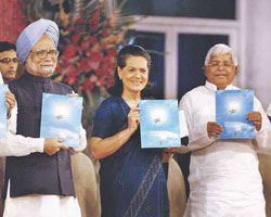 Manmohan singh,Sonia Gandhi,Lalu Prasath