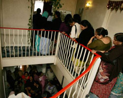 Indian couple in UK turn room into temple