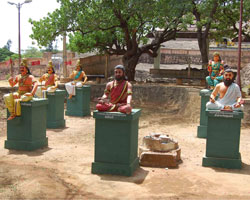 Tamil poets statue