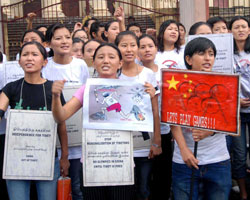 Tibetans protest