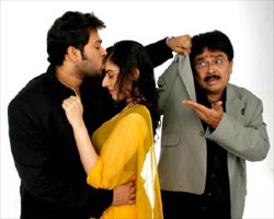 Asvinsekar and Archana with Sekar