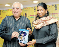Kanimoli with Kapilsibal