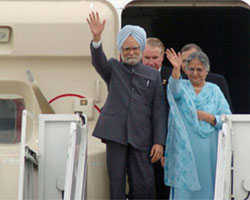 Manmohan singh with Wife