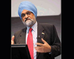 Montek singh Ahluwalia