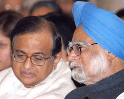 Manmohan singh with Chidambaram