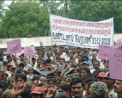 Tamils hold rally against Lankan army 