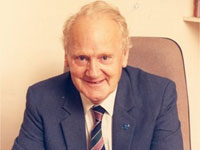 Dr.John Ralston Marr Dr.John Ralston Marr