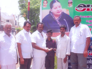 ADMK MLA helps poor student to go to Delhi ADMK MLA helps poor student to go to Delhi