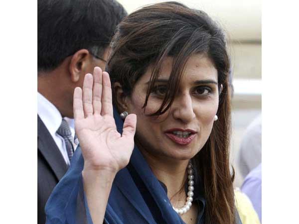 பிலாவலுக்கு வாழ்த்துகளைக் குவித்த ஹீனா