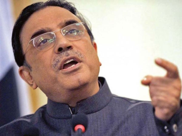 கசமுசா கோலத்தில் பார்த்து அதிர்ந்த சர்தாரி